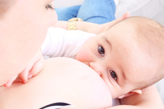 7 Tips For Breastfeeding With Big Boobs, To Get The Extra Support You Need