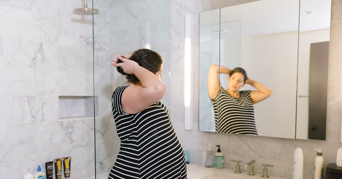 Can I Take A Shower After My Water Breaks Here S What You Need To Know Before Jumping In Can I Take A Shower After My Water Breaks Here S What You Need To Know Before Jumping In