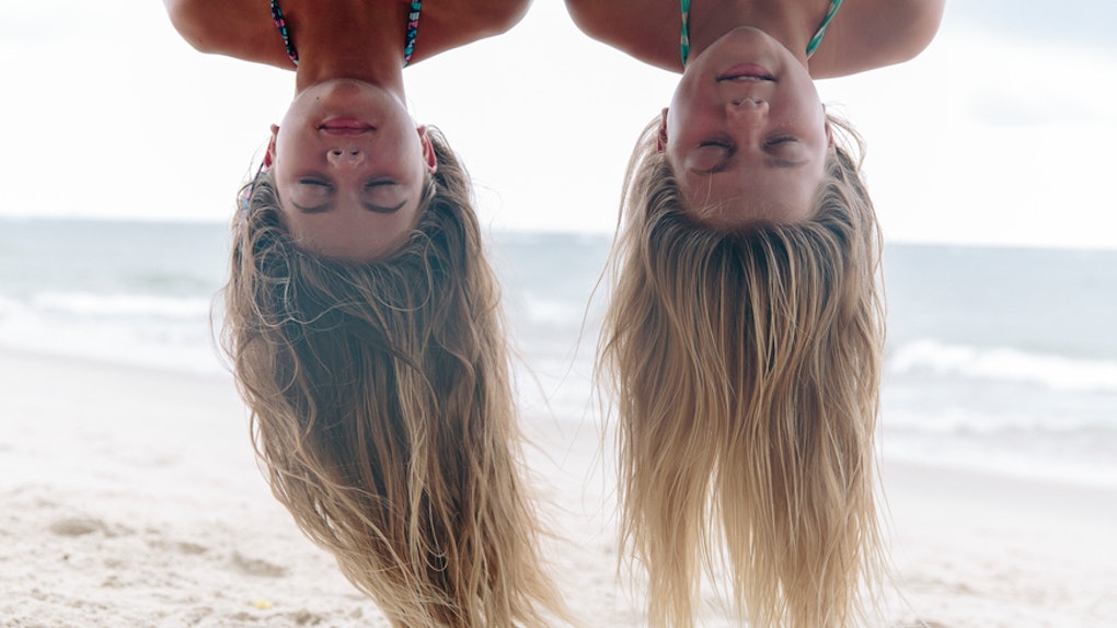7 Easy Hairstyles For The Beach That Every Lazy Girl Will Love On