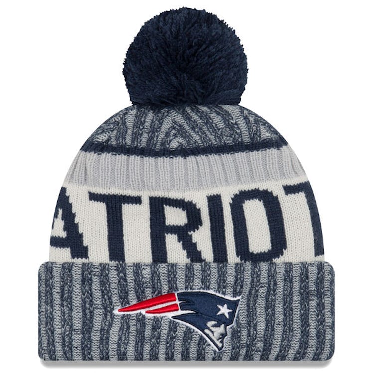 Men's New England Patriots New Era Navy 2017 Sideline Official Sport Knit Hat