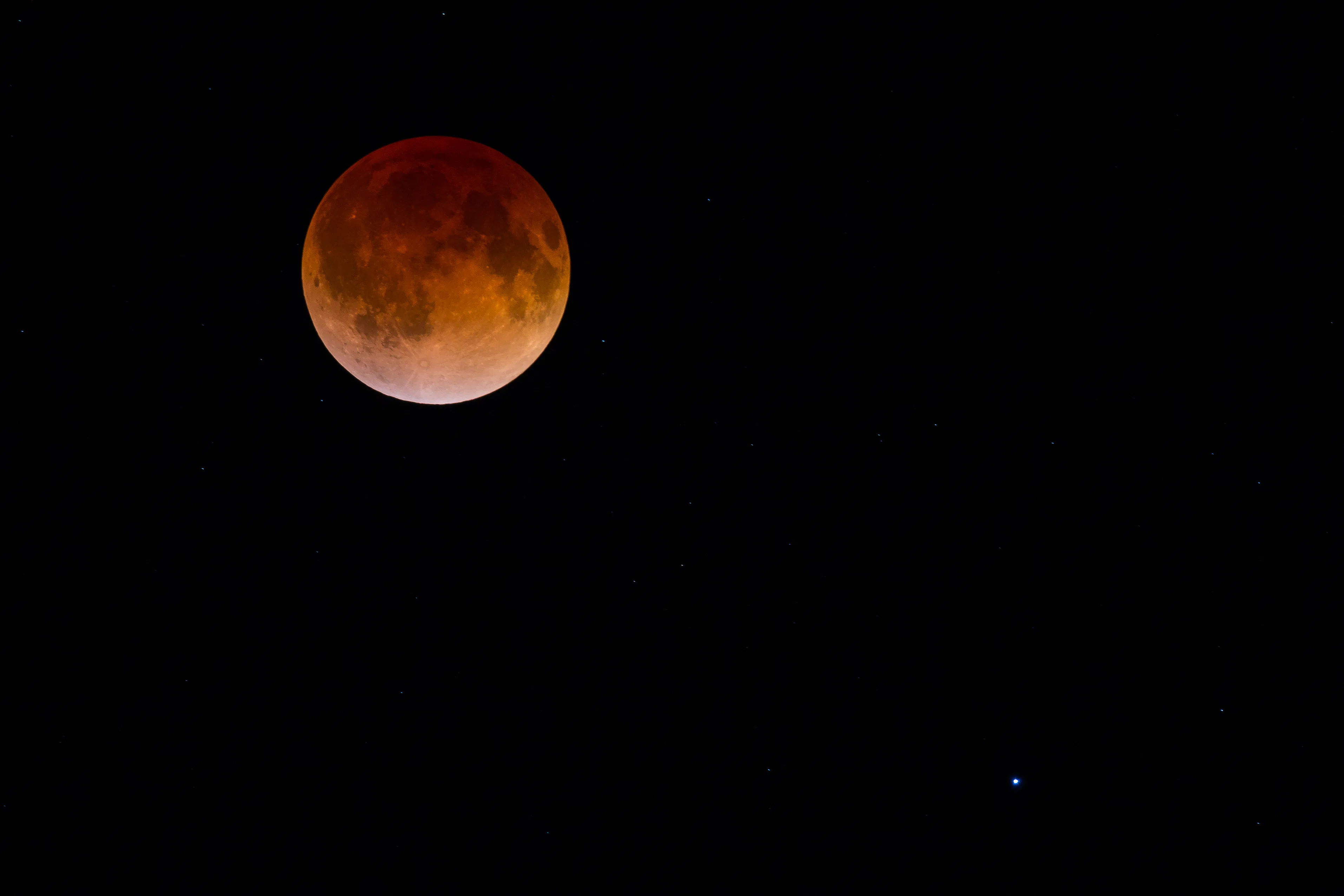 The First Total Lunar Eclipse Of 2018 Is Happening Jan. 31 & Here’s ...