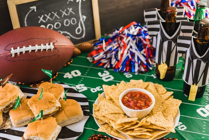 Use these Super Bowl party ideas to throw a fun bash.
