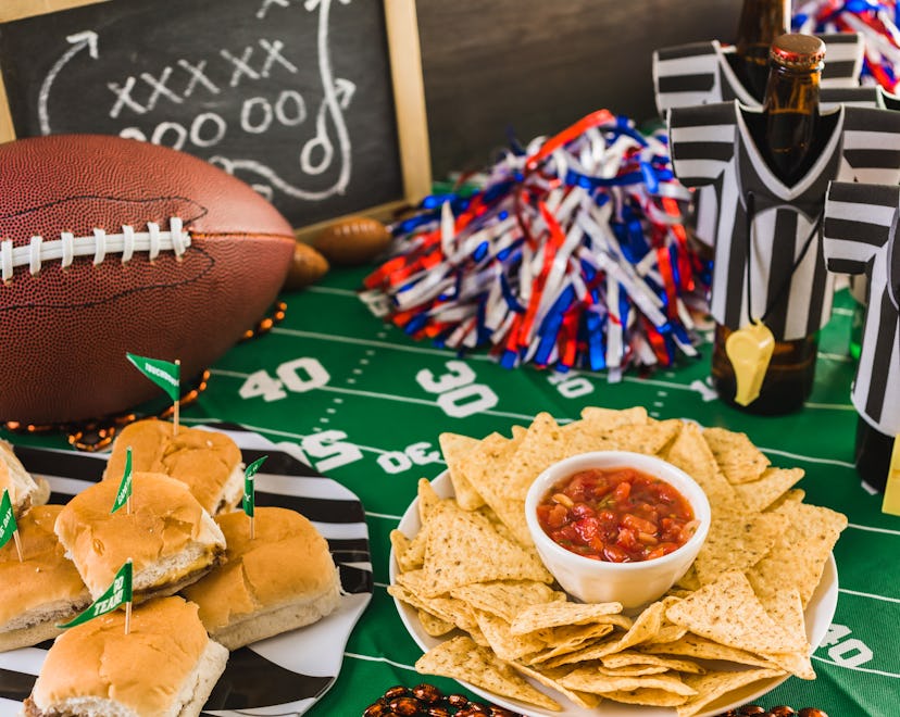 Use these Super Bowl party ideas to throw a fun bash.