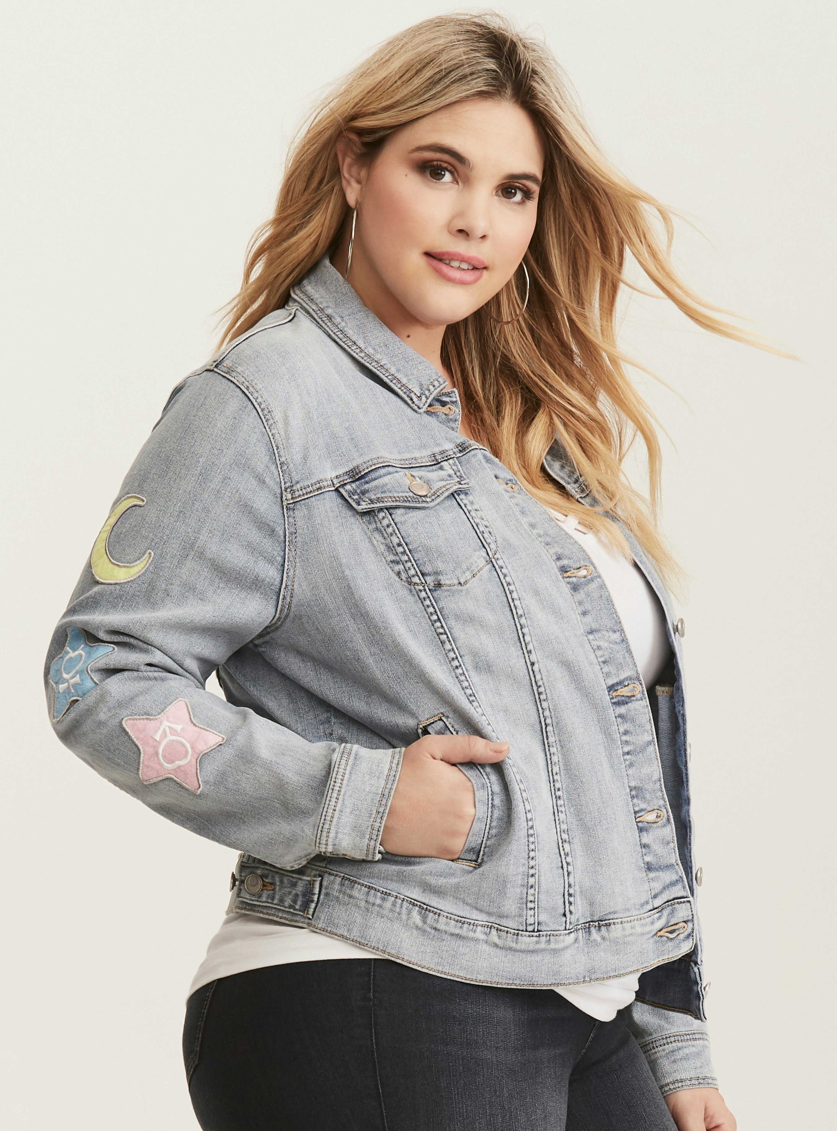 What's In Torrid's Sailor Moon Collection? Your Inner '90s Kid Is Going To  Be Stoked