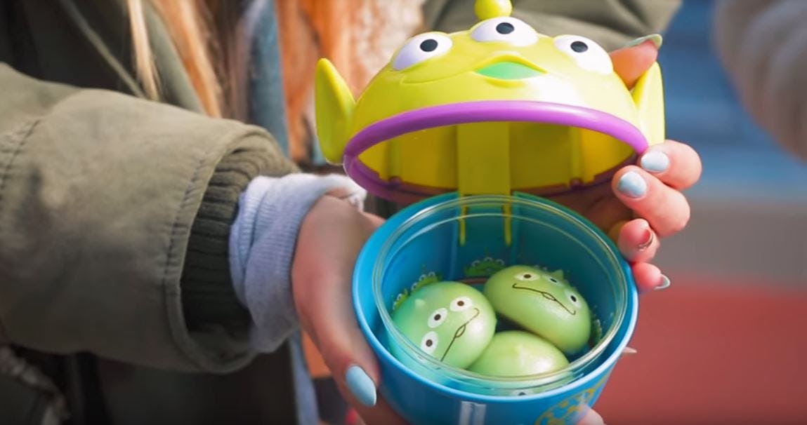 Photos Christmas Food Revealed For Disney Christmas 2019 At Tokyo Disneyland Wdw News Today