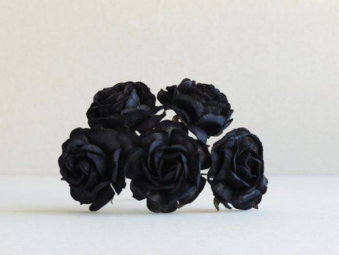 35mm Black Paper Roses