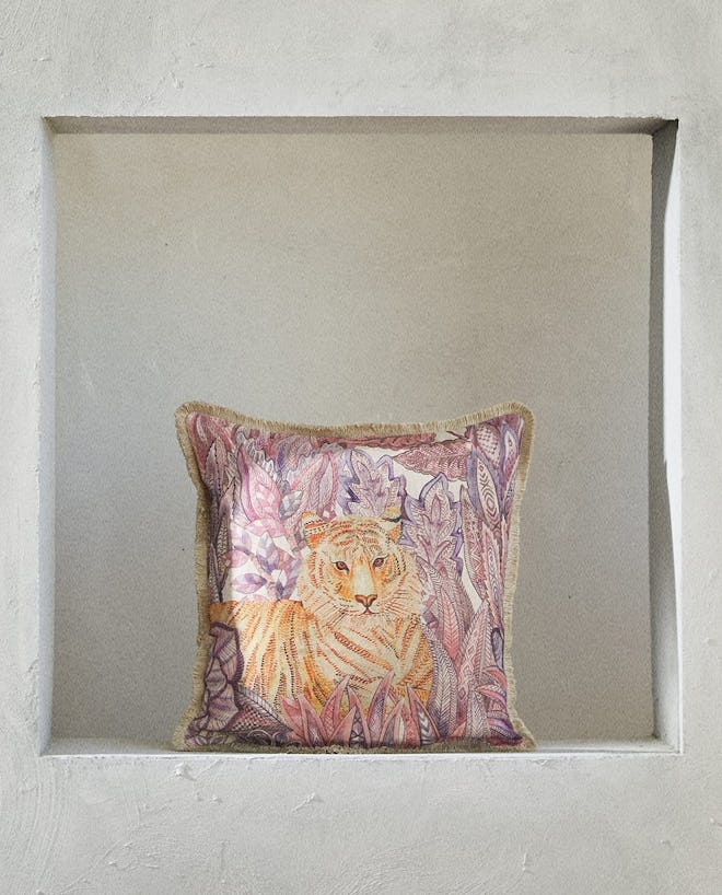 Tiger Print Throw Pillow, Mauve 