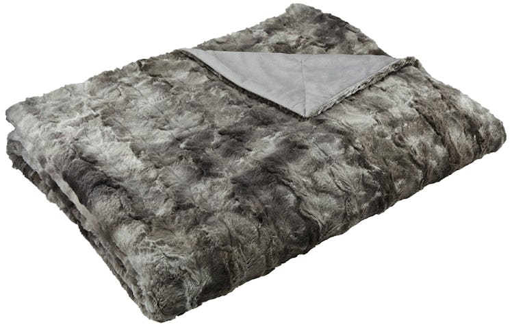 Pinzon Faux Fur Throw Blanket