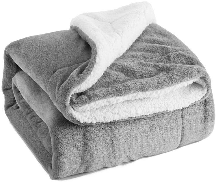 BEDSURE Sherpa Fleece Blanket Throw