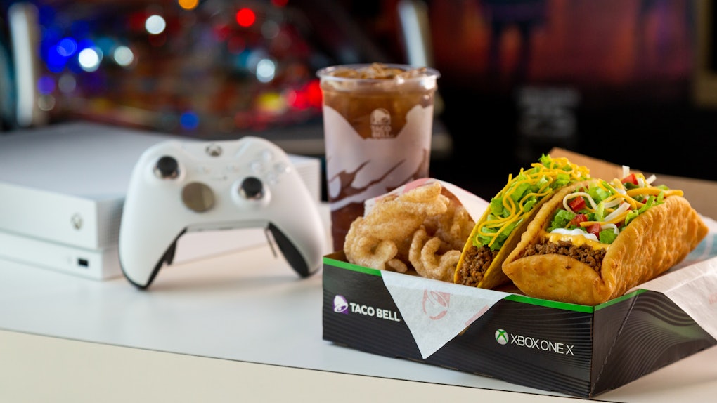 Taco Bell S 5 Double Chalupa Box Could Win You A Limited Edition Xbox One So Order Up