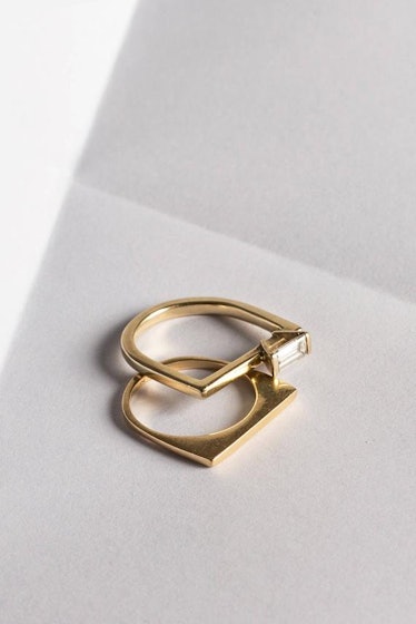 Perla Asymmetrical Engagement Ring
