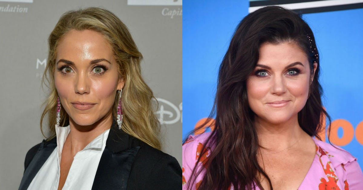Elizabeth Berkley & Tiffani Thiessen Are Just As Close As Their 'Saved