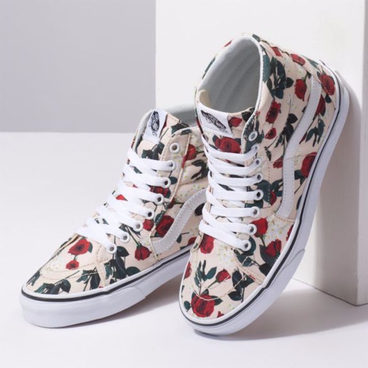 Roses Sk8-Hi in "Sand Dollar/True White"