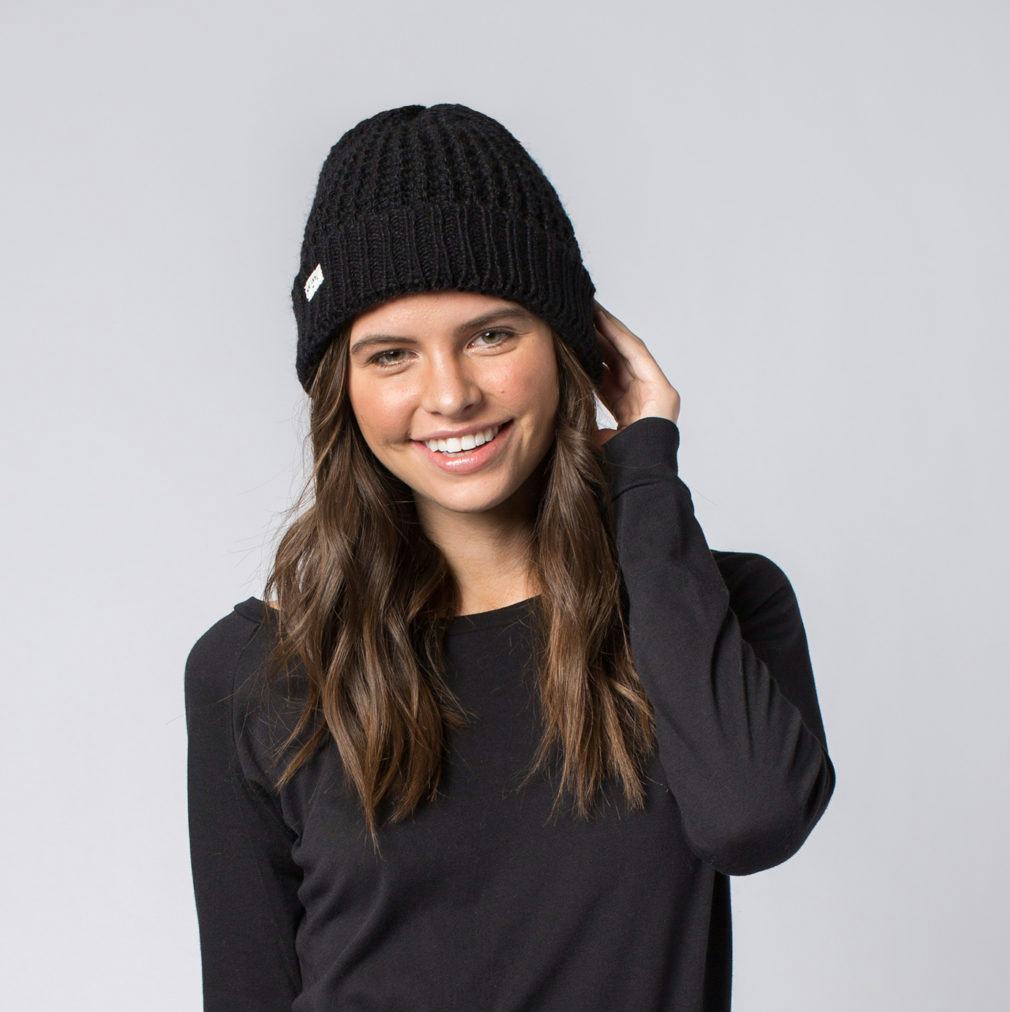 18 Best Gifts To Get People You Don’t Know Very Well