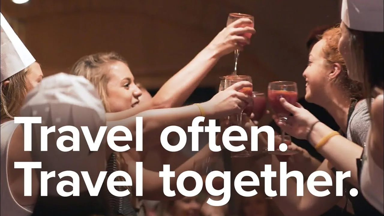 6 Best Tour Groups For Young Professionals Who Want To Make New Memories