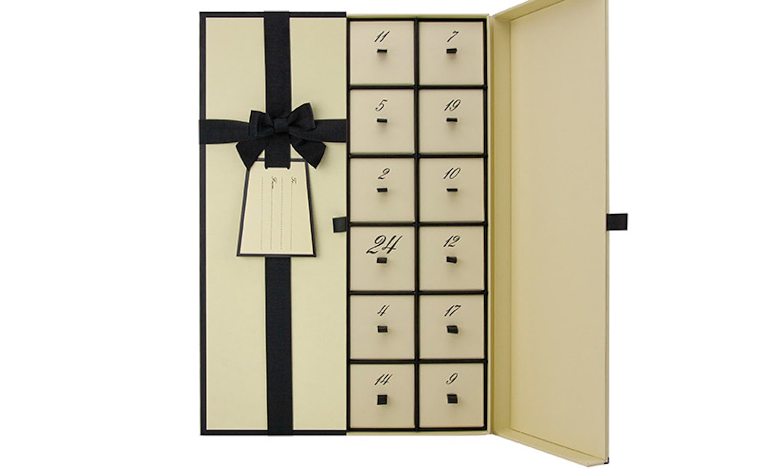 What's In Aldi's Beauty Advent Calendar? If You Like Scented Candles
