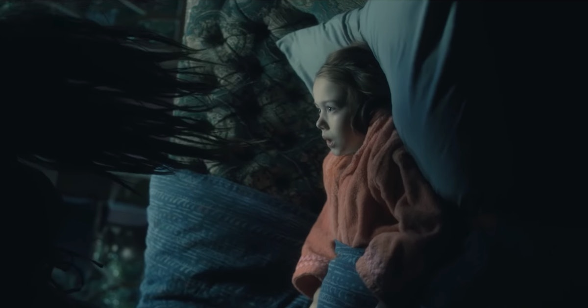 rihanna dating travis scott