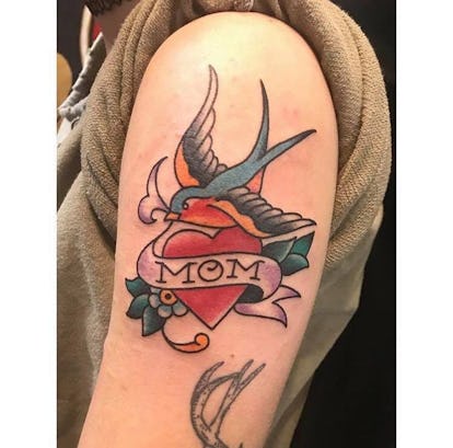 9 Brilliant Tattoos For People Who Love Their Moms 9 Brilliant Tattoos For People Who Love Their Moms