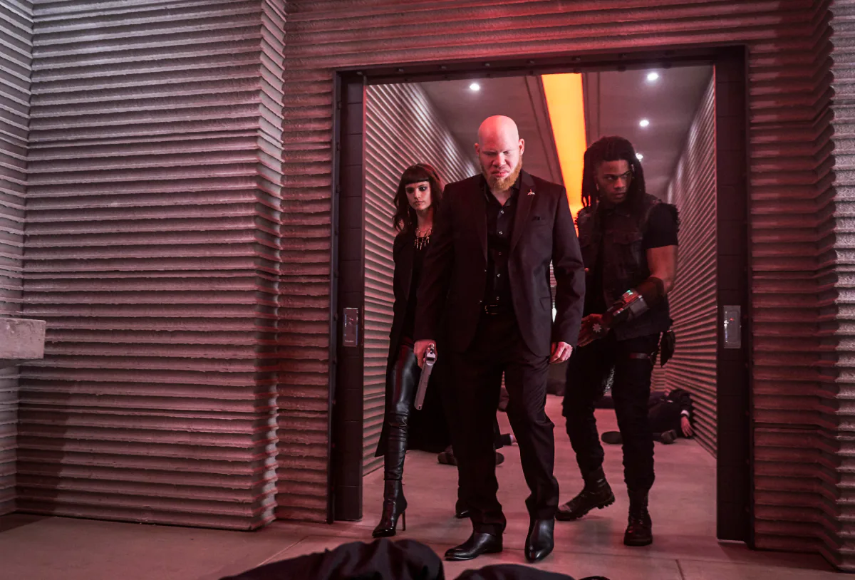 Who Is Looker In The 'Black Lightning' Comics? The New Character Could ...