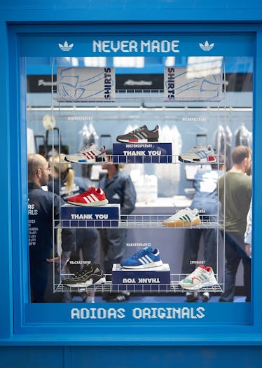 Posao u adidasu Clearance