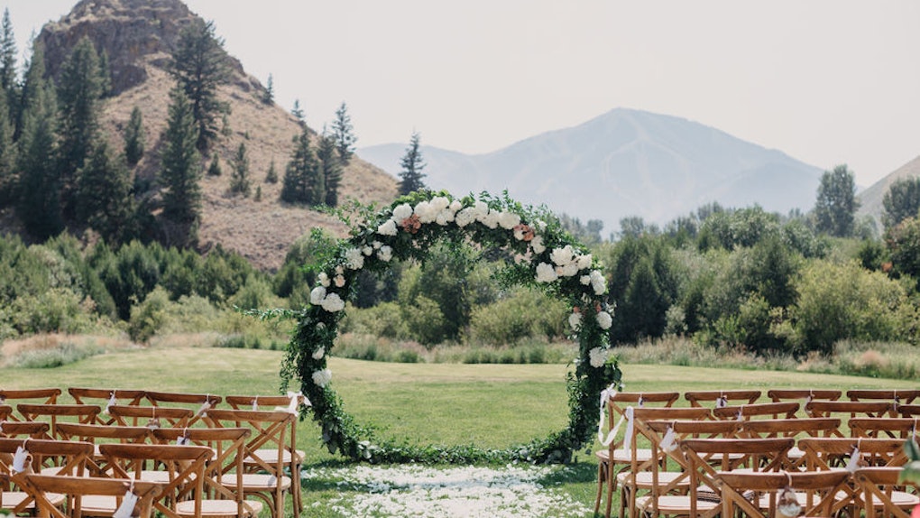 9 Country Songs That Make Amazing Wedding Songs Because You Need