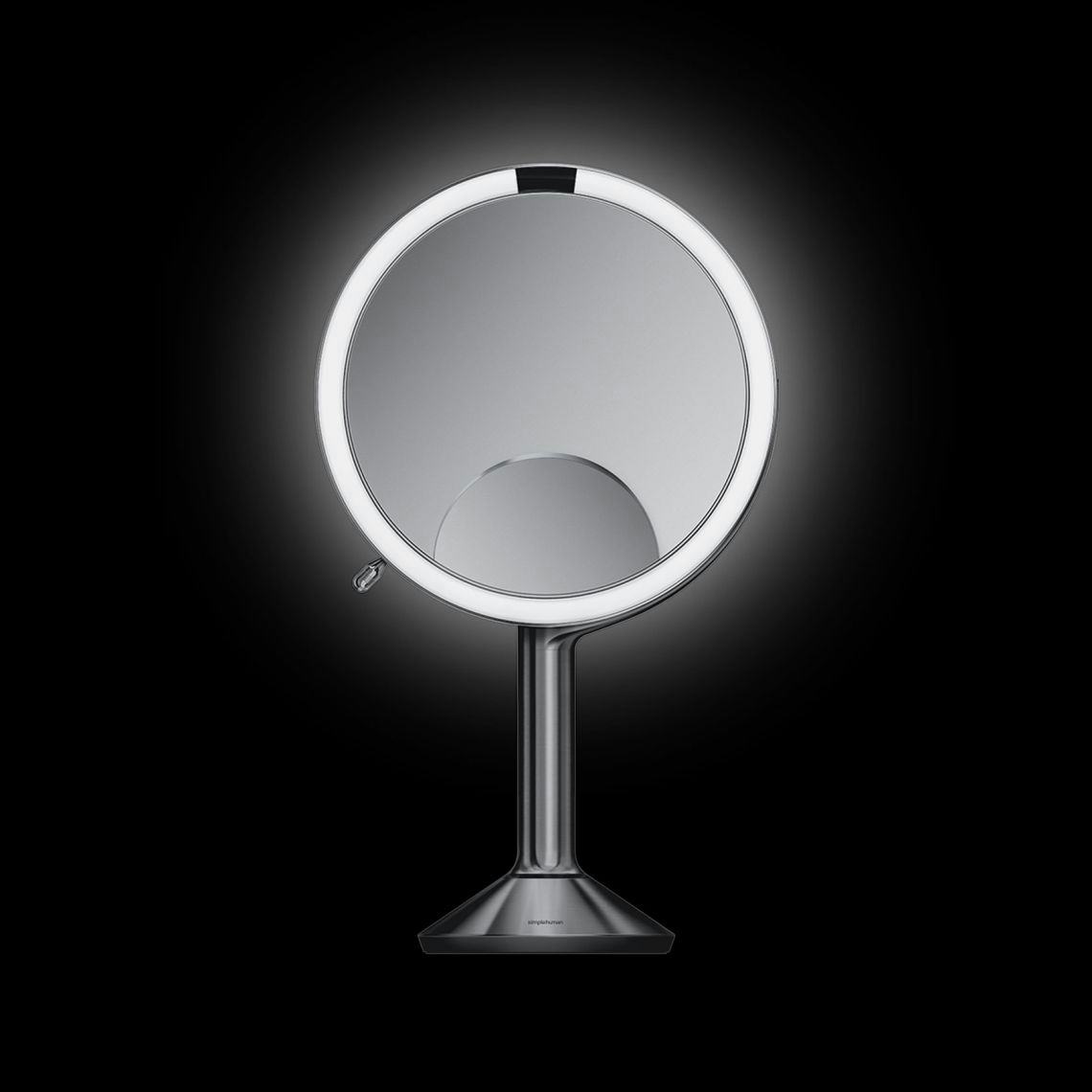 This Simplehuman Sensor Mirror Trio Review Proves Lighting Affects