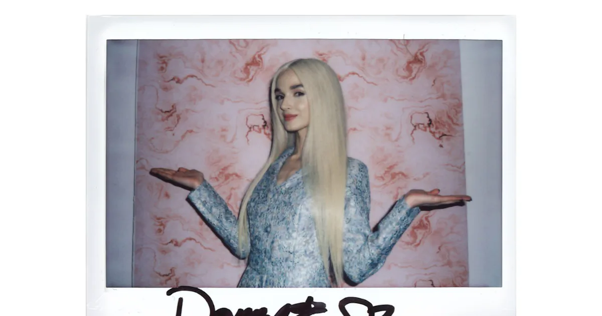 Musician & YouTube Sensation Poppy Takes On The Bustle Booth