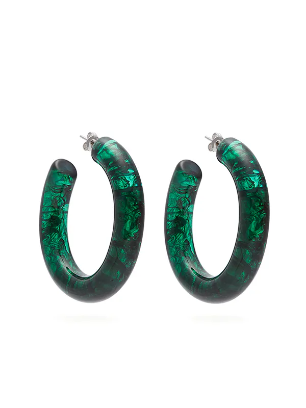 green dress earrings combination Simple Green Dress + Statement Earrings