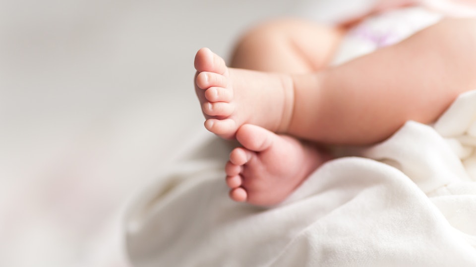 What Does It Mean If Your Baby's Feet Are Cold? Here's What You ...