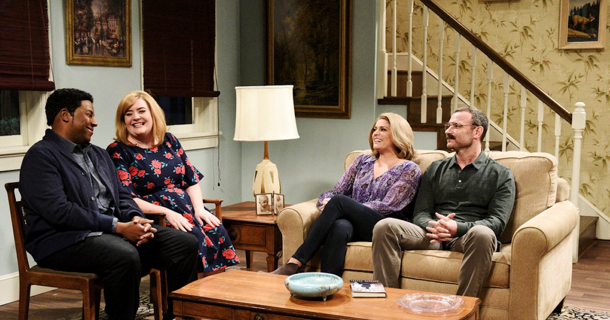 7 'SNL' Thanksgiving Skits To Entertain You After Your Holiday Meal