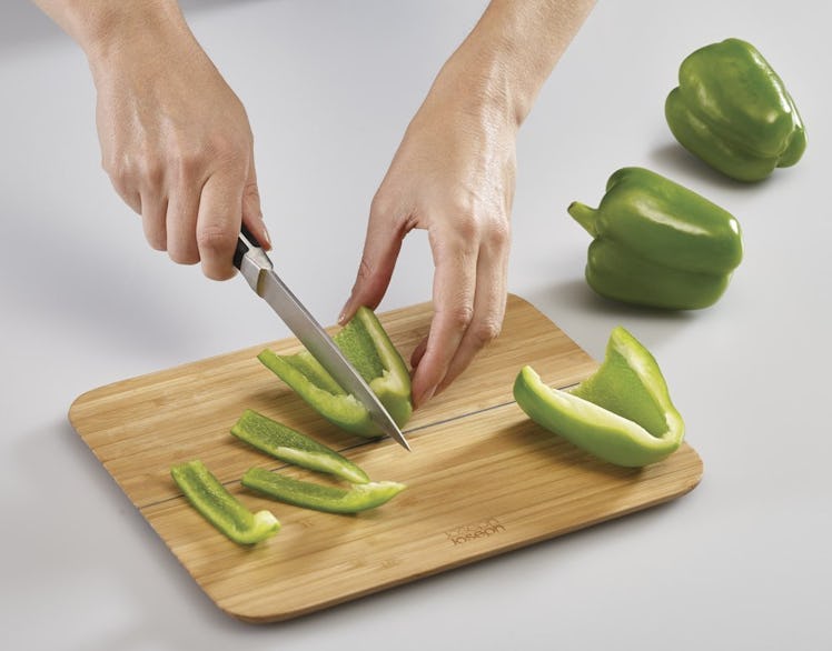 Joseph Joseph Chop 2 Pot Bamboo Cutting Board