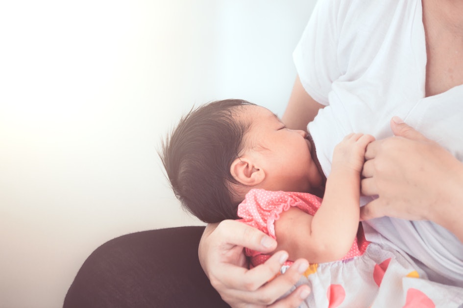 What To Know About Exclusively Breastfeeding, According To Your Baby