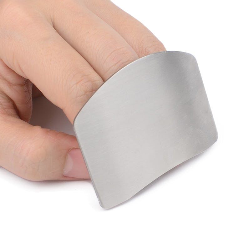 Zelta Finger Guard