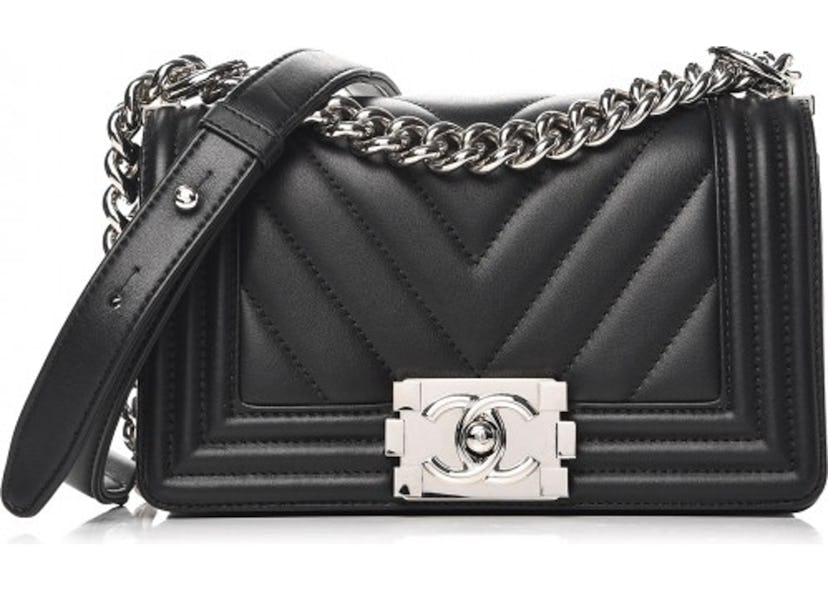 Chanel Boy Flap Quilted Chevron Calkfskin Small Black/Grey