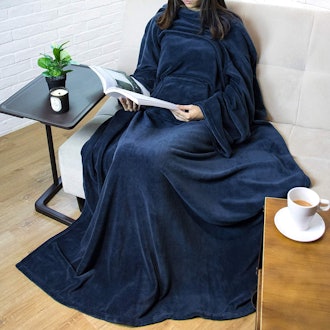 Pavilia Fleece Blanket With Sleeves