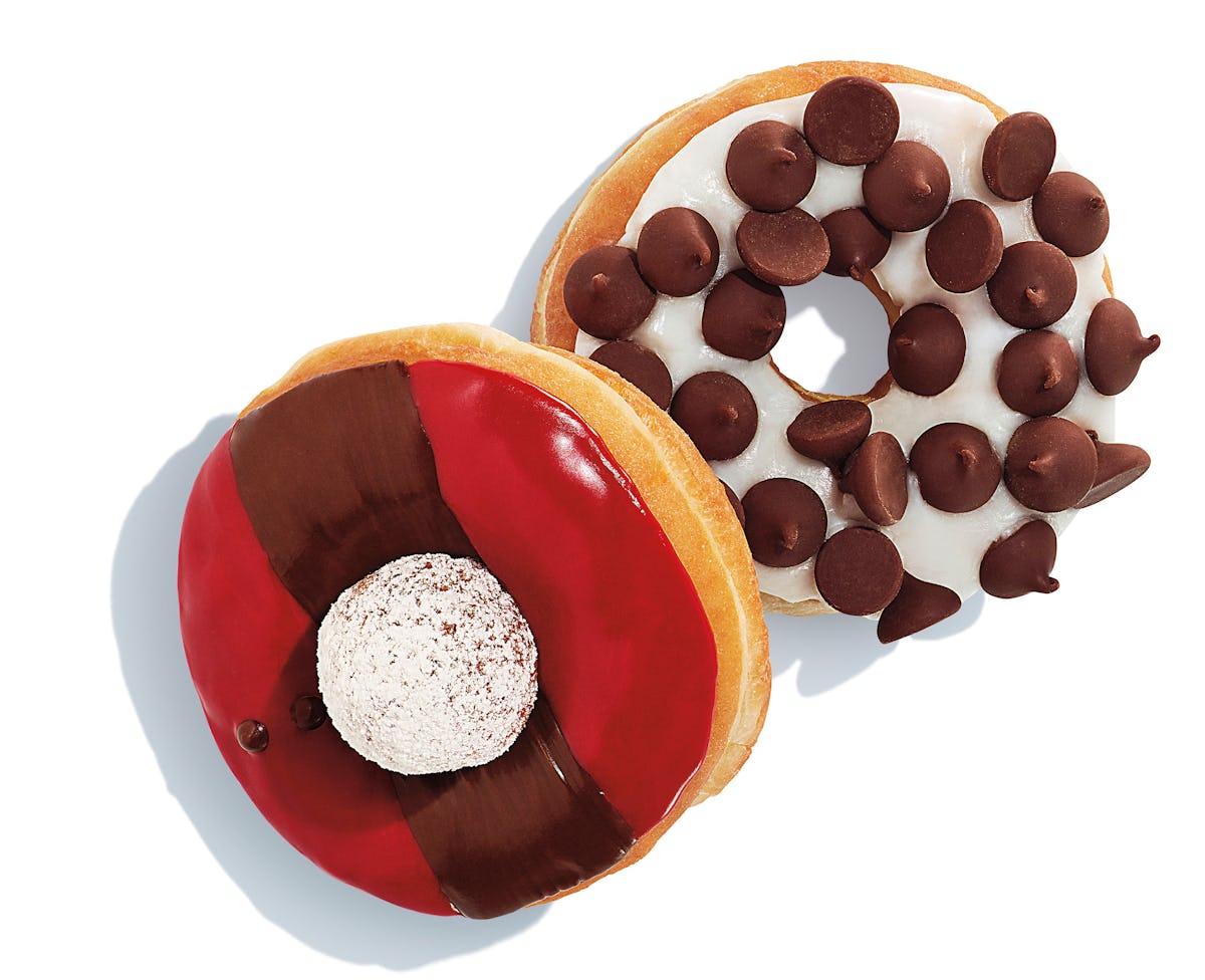Dunkin S Holiday Menu Includes Doughnuts That Are Perfect To Bring To Friendsgiving New Dunkin Donuts Items Holiday 2022