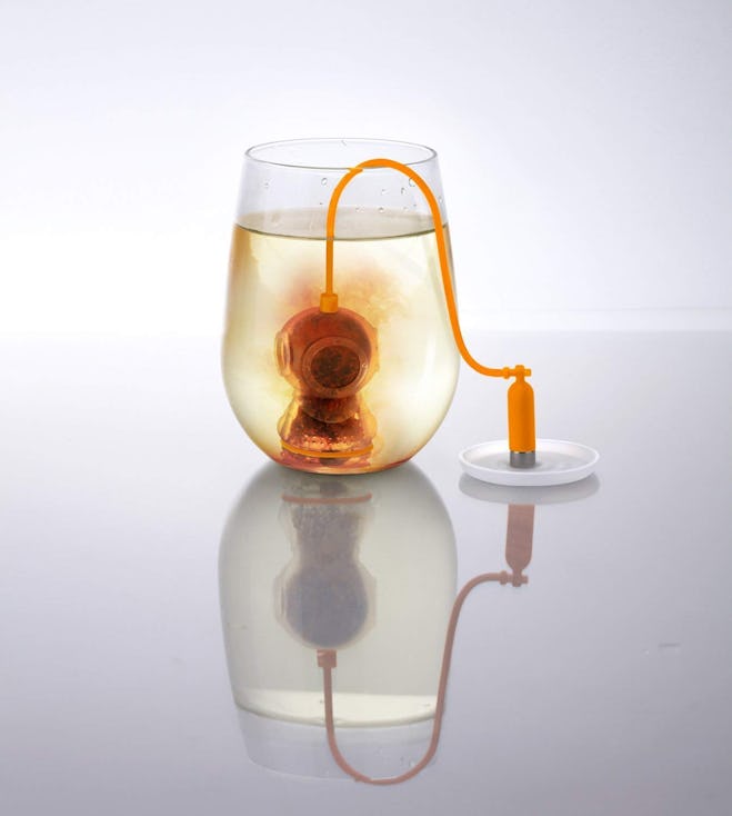 Fred & Friends Deep Tea Diver Silicone Tea Infuser