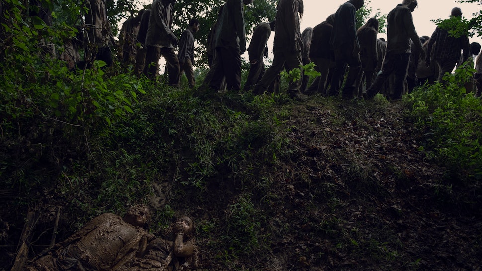 The Whisperers Have Arrived On The Walking Dead They Re Just