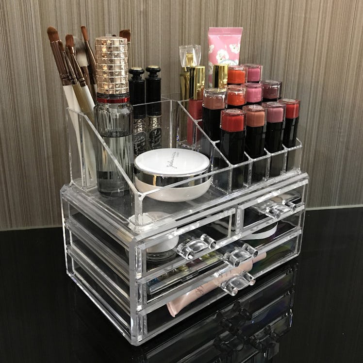 Ikee Design Makeup Display