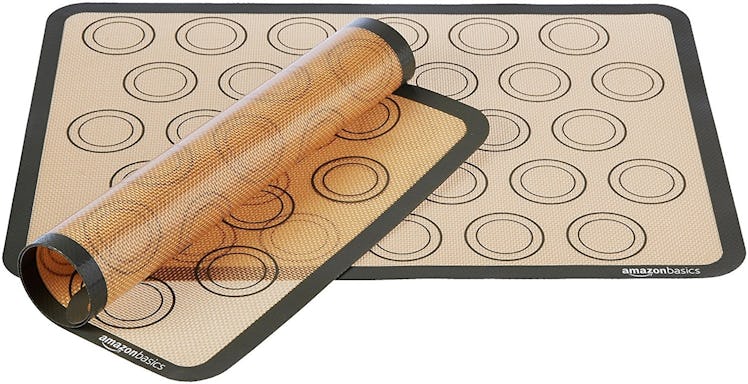 AmazonBasics Silicone Macaron Baking Mats