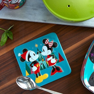 Mickey And Minnie Mouse Holiday Trivet
