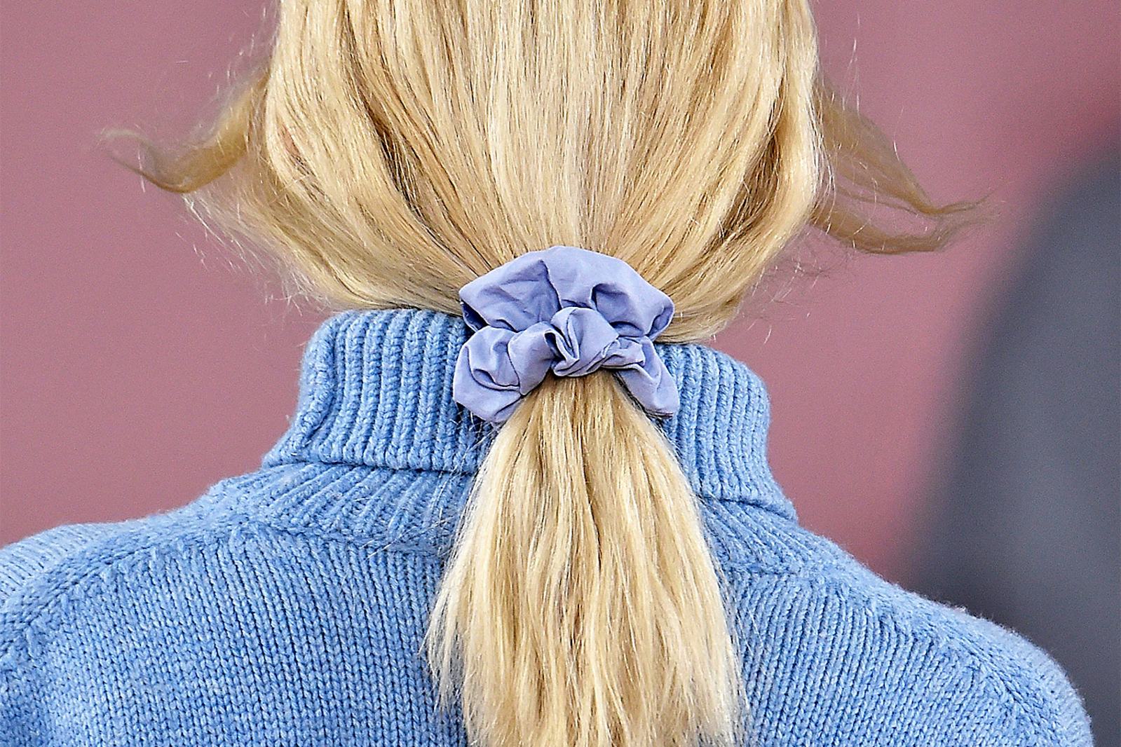 How To Wear A Scrunchie in 2018, Because Yes, It’s Still A Thing