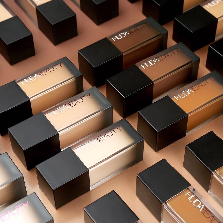 Huda Beauty's 2018 Black Friday & Cyber Monday Sale Includes 10