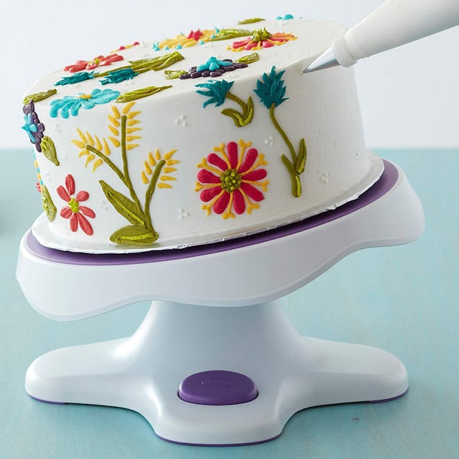 Wilton Cake Decorating Kit