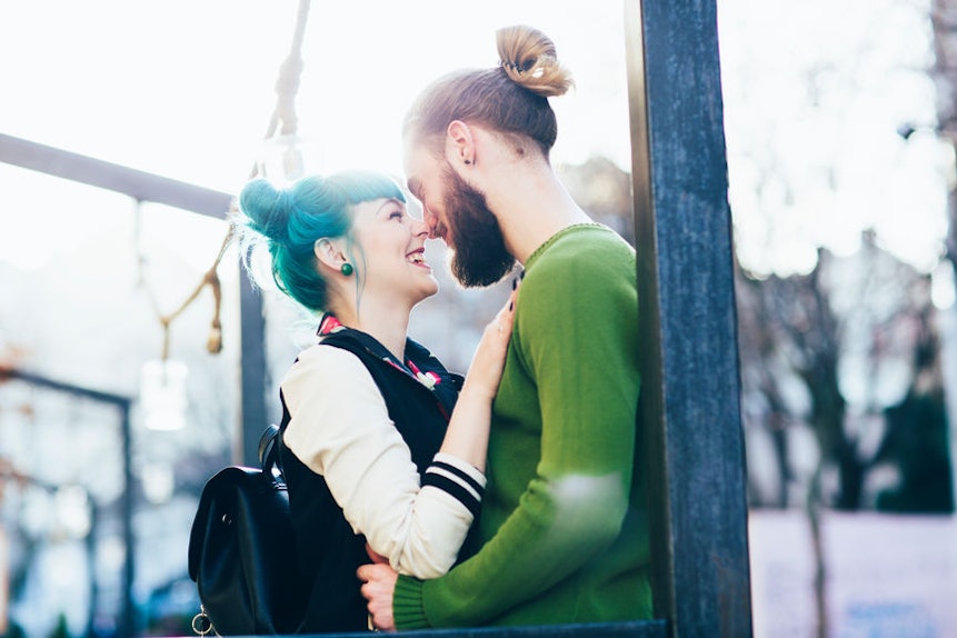 5 Things You Should Definitely Know About Someone By The Fifth Date According To Experts
