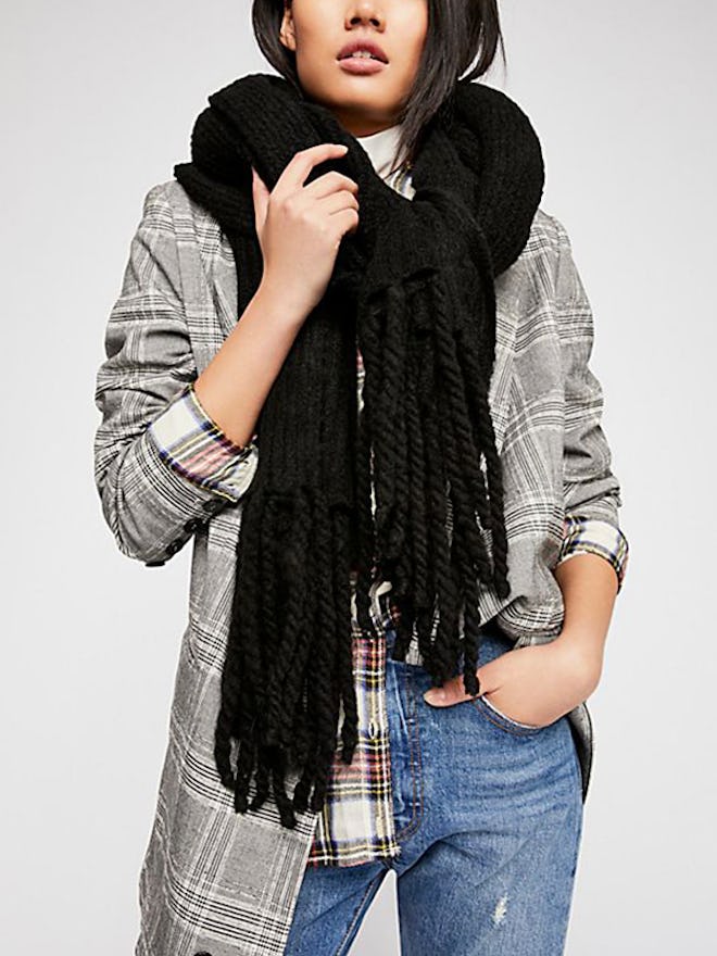 Jaden Ribbed Fringe Blanket Scarf