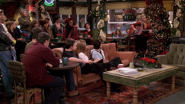 9 Christmas Episodes Of 'Friends' To Get You In The Holiday Spirit
