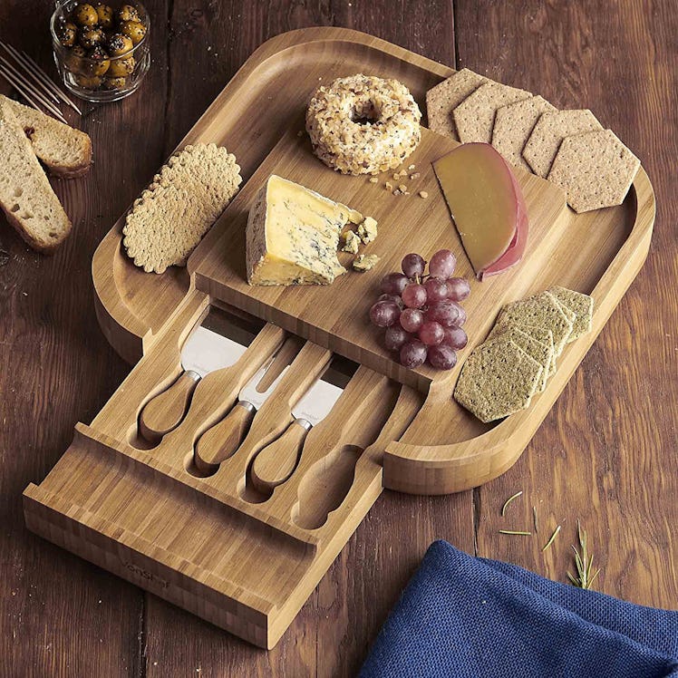 VonShef Slide Out Bamboo Cheese Set