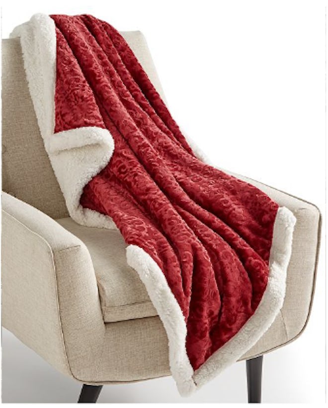 Textured Medallion Reversible Classic Sherpa Throw