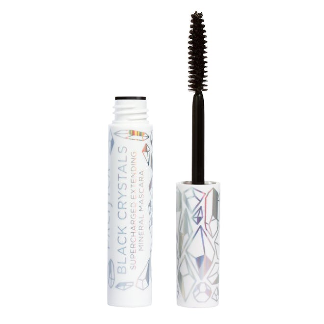 Black Crystals Supercharged Extending Mineral Mascara